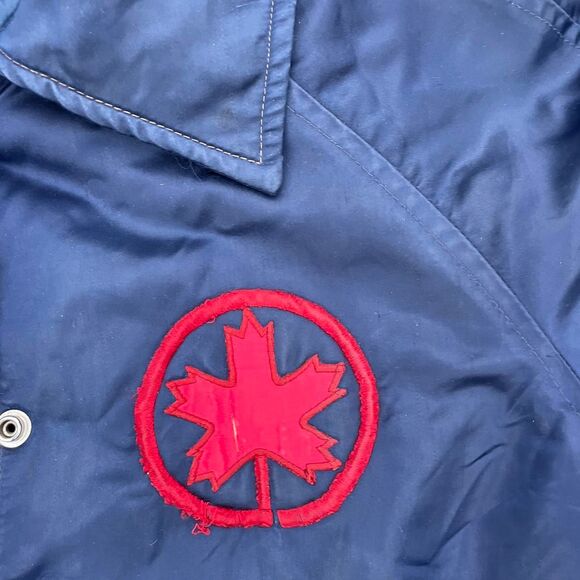 70s vintage Canadian maple leaf embroidered puffer jacket winter - Picture 2 of 3